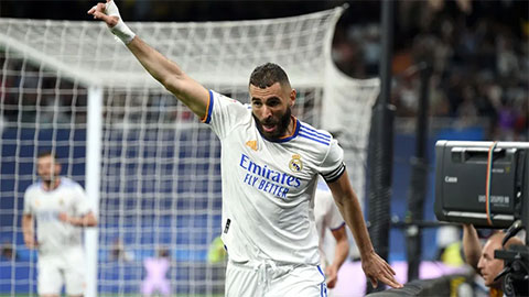 Benzema cân bằng thành tích ghi bàn của 'chúa nhẫn' Raul