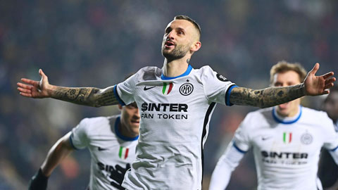 Brozovic là tiền vệ hay nhất mùa giải Serie A 2021/22