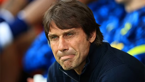 Conte quyết định ở lại Tottenham