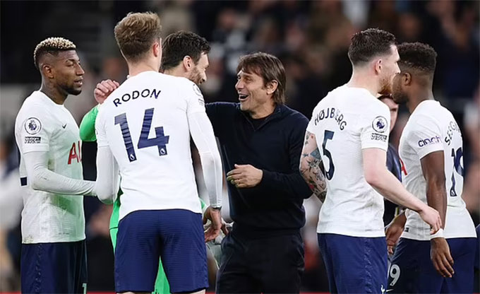 HLV Conte rất vui sau trận derby London, nhưng chưa chắc ông sẽ gắn bó lâu dài với Tottenham