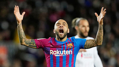 Dani Alves vẫn sung sức ở tuổi 39