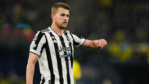 De Ligt lại báo hại Juve