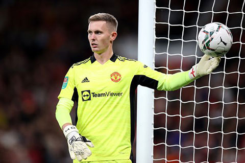 Newcastle quan tâm đến Dean Henderson