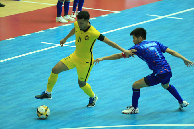 Malaysia tỏ ra "kỵ giơ" với ĐT futsal Việt Nam. Ảnh: Đức Cường