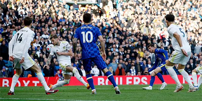 Mount mở tỷ số trận Leeds vs Chelsea