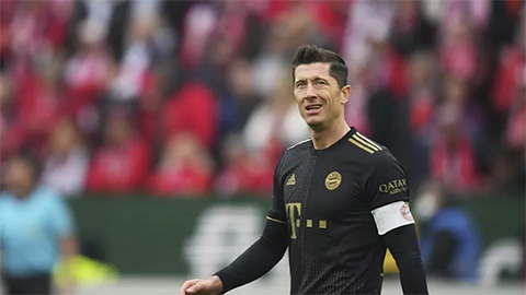 Hoeness: 'Lewandowski 100% ở lại Bayern'