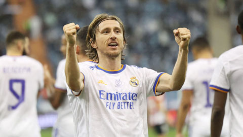 Modric muốn treo giày  ở Real