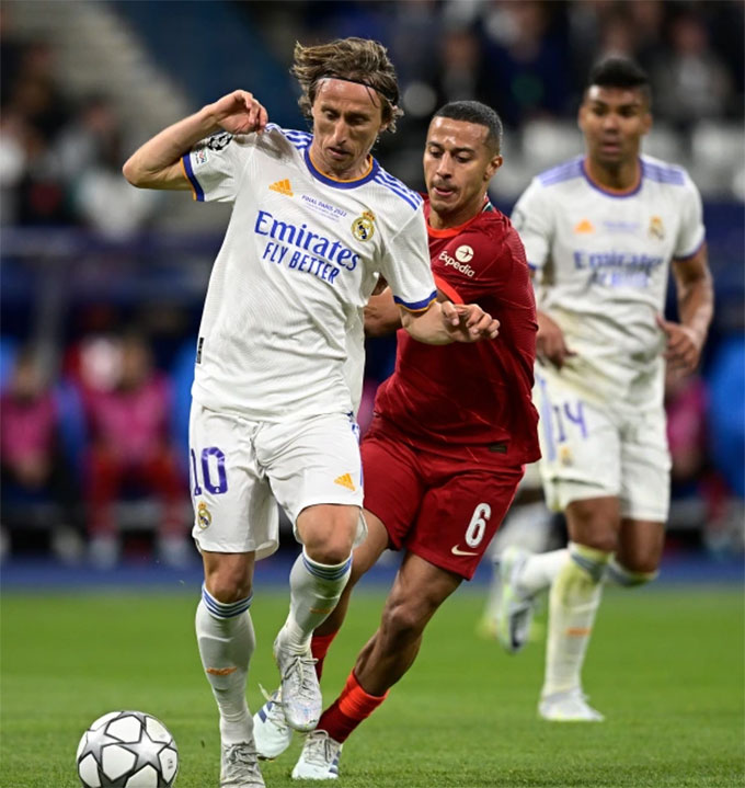 Modric thi đấu nổi bật hơn hẳn so với Thiago