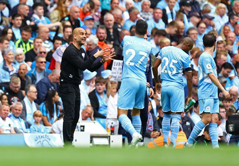 Man City suýt phải trả giá bởi những toan tính nhân sự khó hiểu của HLV Pep Guardiola