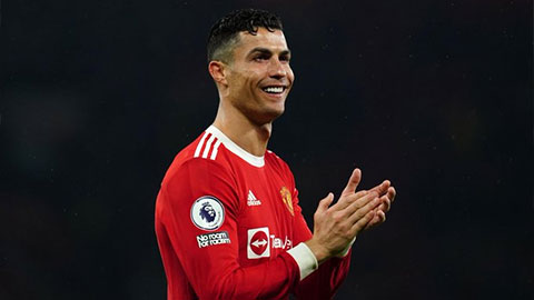 Ronaldo đang gánh MU 'còng lưng'