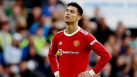 Ronaldo bí mật gặp riêng Sir Alex sau trận MU thua tan nát trước Brighton