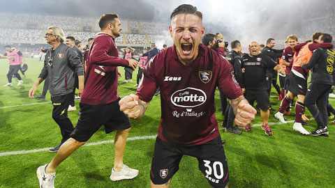 Salernitana trụ hạng: Chuyện cổ tích vùng Campania