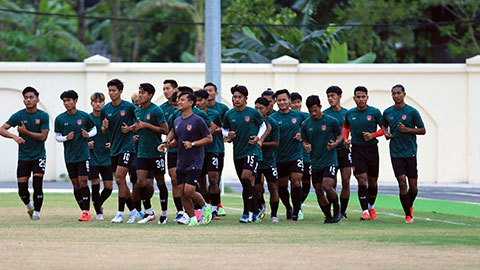 Vì sao sân tập đối thủ của U23 Việt Nam ở SEA Games 31 có mặt cỏ chưa tốt?