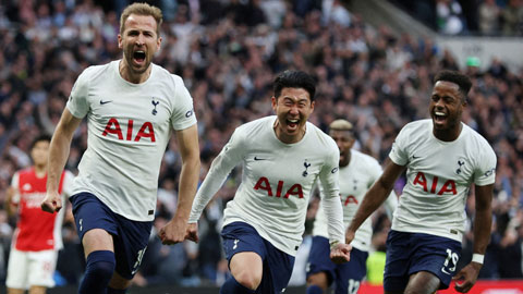 Tottenham & những đôi chân đi trên lửa