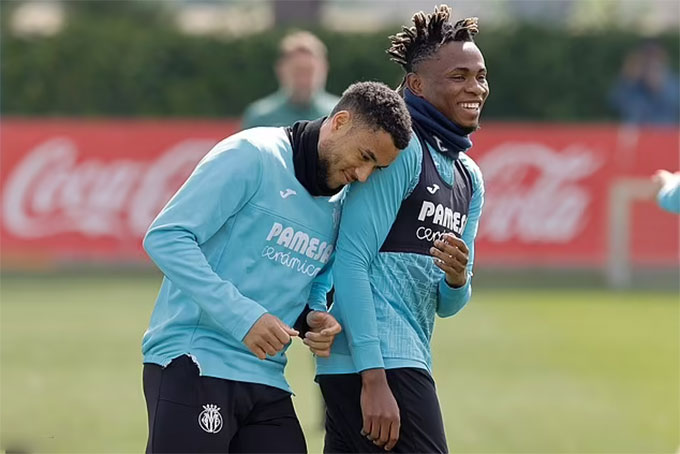 Arnaut Danjuma (trái) và Samuel Chukwueze (phải) là những cầu thủ tấn công rất nguy hiểm bên phía Villarreal