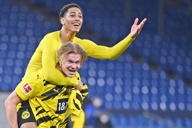 Là một trong 22 ngôi sao trẻ của Bundesliga lọt vào đề cử Golden Boy, liệu Bellingham (trên) có theo chân Haaland rời nước Đức?