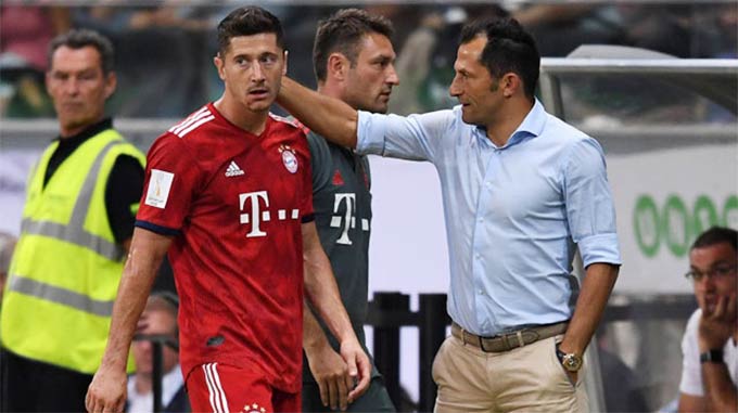 Salihamidzic có những phát biểu không hay về Lewandowski.