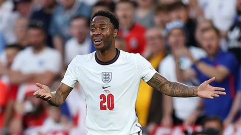 Sterling bảo vệ HLV Southgate sau thất bại muối mặt của ĐT Anh