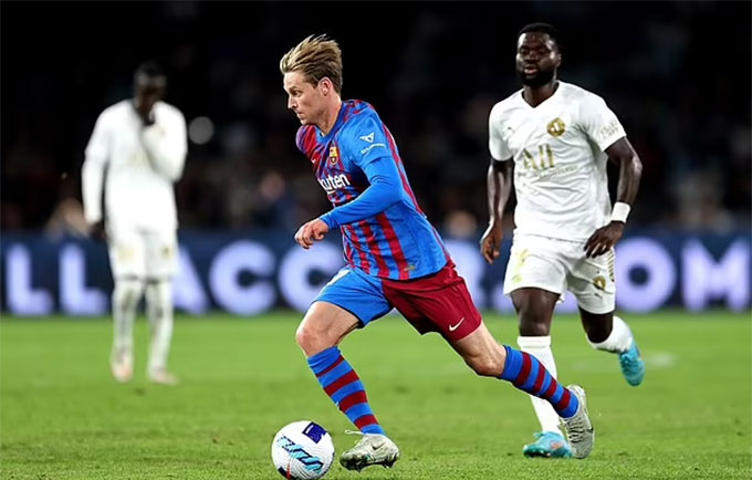 De Jong thà ở lại Barca còn hơn tới MU