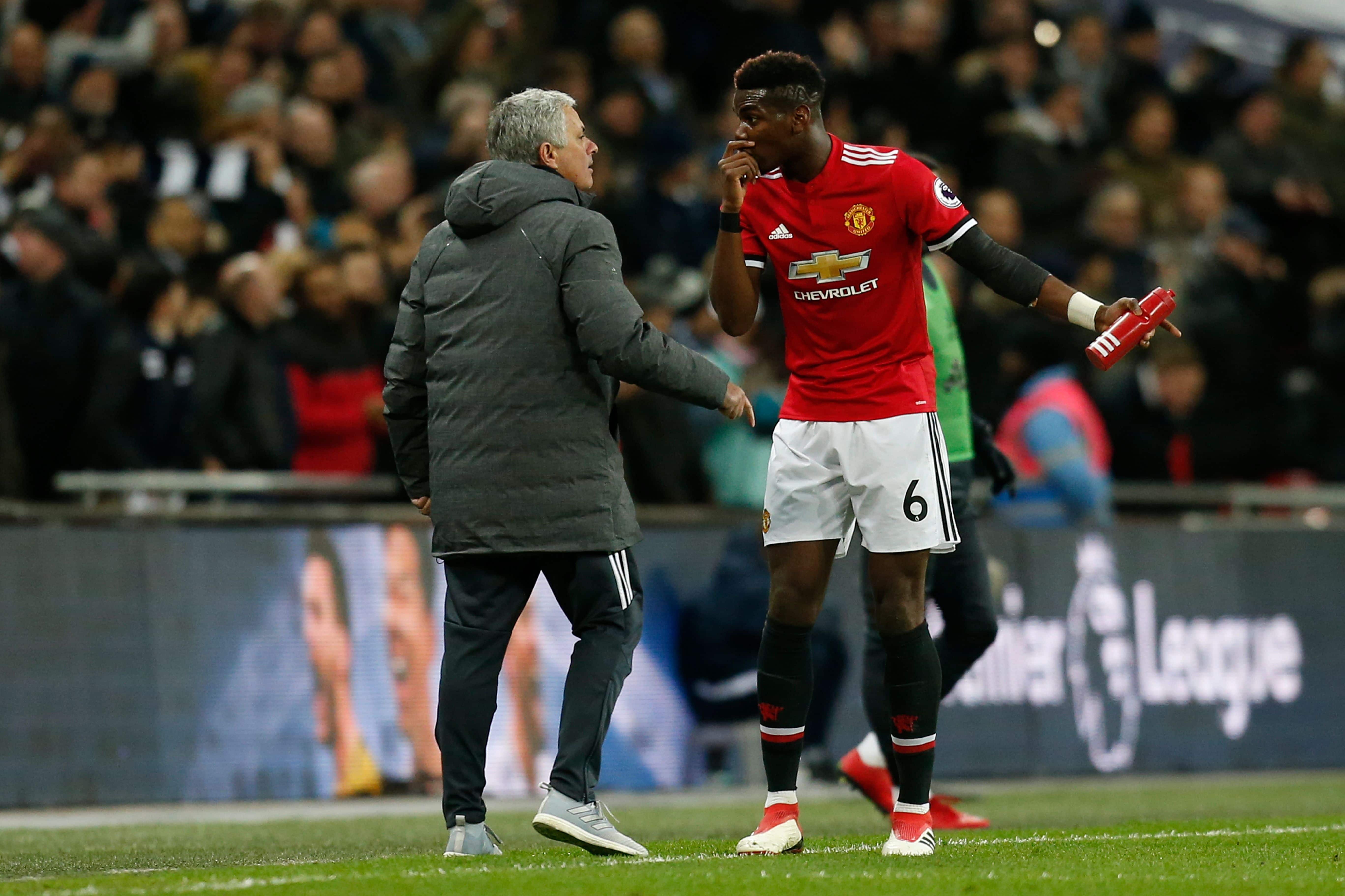 Jose Mourinho đã nhiều lần công khai làm nhục Paul Pogba và coi đây là virus độc hại trong phòng thay đồ của Man United