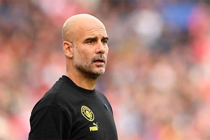 HLV Guardiola đang không có nhiều sự lựa chọn cho vị trí hậu vệ trái