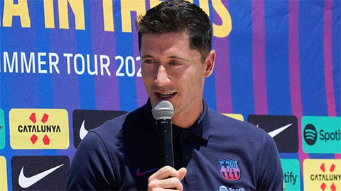 Lewandowski ra mắt NHM Barcelona ở El Clasico với Real