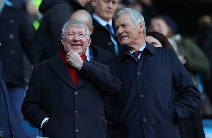 Sir Alex và cựu GĐĐH David Gill sẽ can thiệp sâu hơn về nội tình của MU