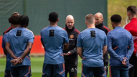 Ten Hag cho các cầu thủ Man United ăn đồ ăn chuẩn '5 sao'