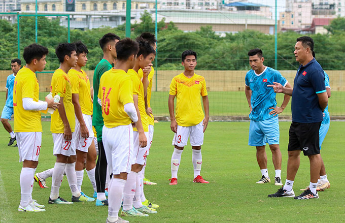 U16 Việt Nam cố gắng trưởng thành ở VCK U16 Đông Nam Á 2022 - Ảnh: VFF