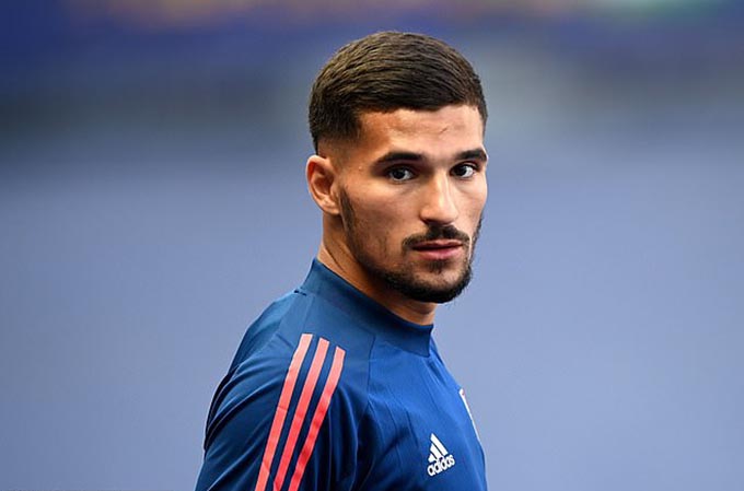 Aouar đang được Lyon rao bán