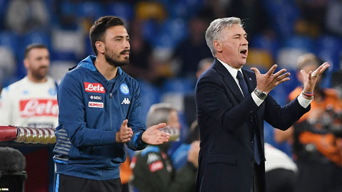 Đằng sau thành công của HLV Carlo Ancelotti những năm gần đây, luôn có bóng dáng của người con Davide (trái)