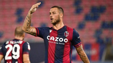 Bologna tuyên bố Arnautovic là vô giá, không bán cho Man  United