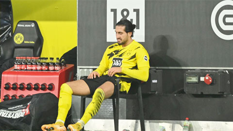 Emre Can & lời nguyền ở Dortmund