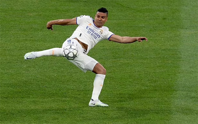 Casemiro cũng rất nguy hiểm khi tham gia tấn công