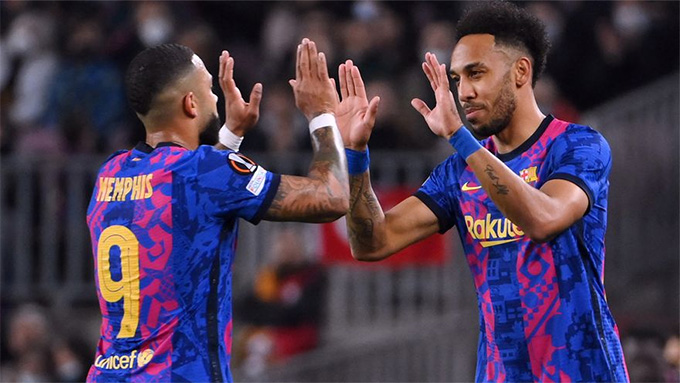 Depay và Aubameyang đang nằm trong "tầm ngắm" của Chelsea