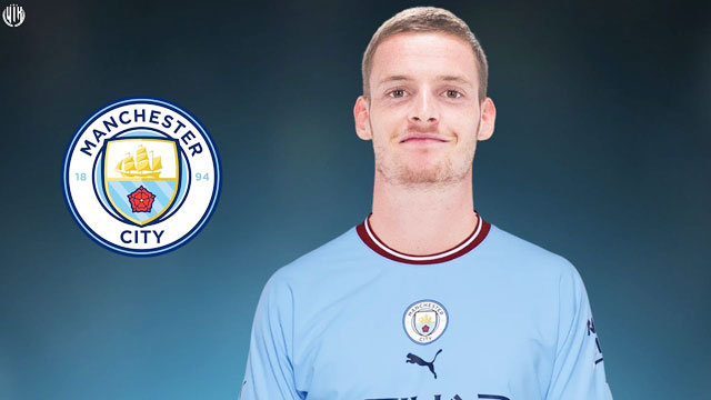 Chiêu mộ thành công Sergio Gomez ở Hè 2022 được coi là nước cờ khôn ngoan của Man City