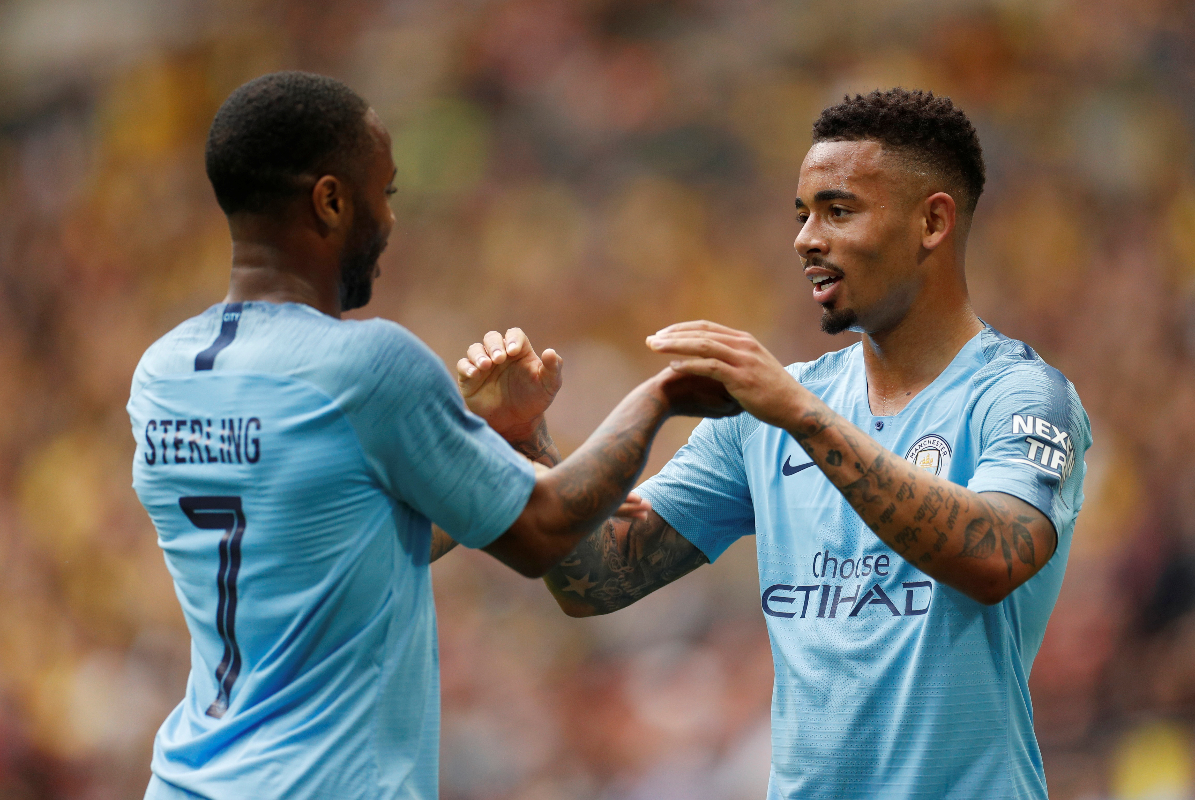 Sterling và Gabriel Jesus không còn được Man City đánh giá cao nhưng là thượng phẩm của Chelsea và Arsenal