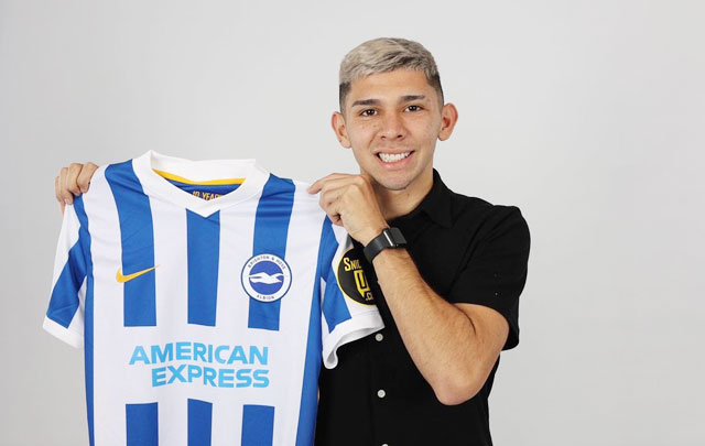 Julio Enciso trong ngày ra mắt Brighton