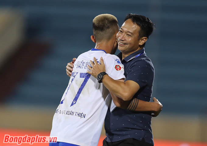 Nam Định đang là đội có lợi thế trụ hạng hơn cả so với TP.HCM và Sài Gòn FC