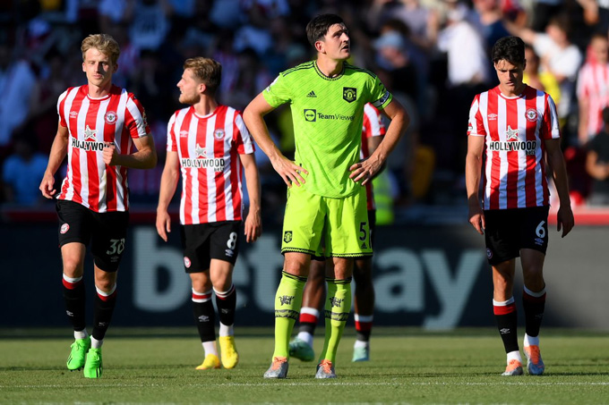 Ngay cả các đội bóng nhỏ như Brentford giờ cũng dễ dàng đánh bại MU