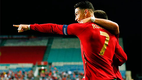 Đội bóng Brazil đánh tiếng với Ronaldo