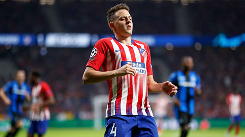 Santiago Arias trở thành cầu thủ tự do