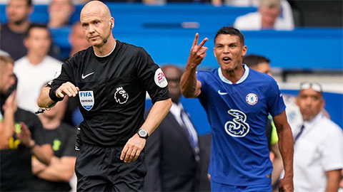 Ngoại hạng Anh ra phán quyết với trọng tài Anthony Taylor sau trận Chelsea vs Tottenham