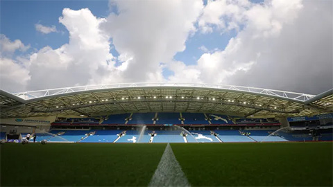 Tại sao trận Brighton vs Crystal Palace bị hoãn?