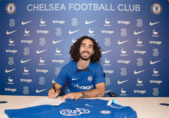 Cucurella mới gia nhập Chelsea trong phiên chợ Hè