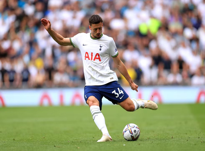 Lenglet chưa có kinh nghiệm ở các trận derby Bắc London