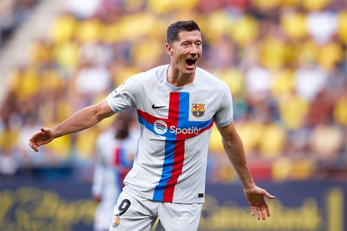 Lewandowski đang gây được ấn tượng mạnh trong màu áo Barca