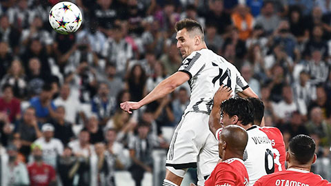 Arkadiusz Milik, điểm sáng hiếm hoi của Juve