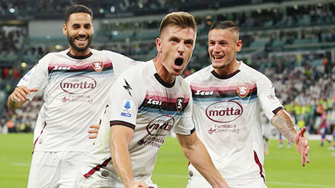 Piatek 'mở tài khoản' ở Salernitana