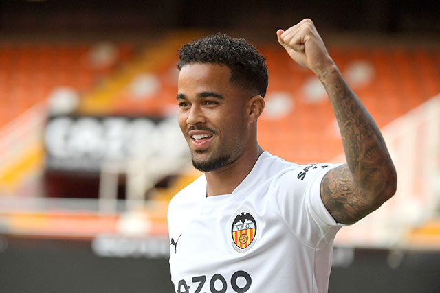 Tiền đạo 'đi mượn' Justin Kluivert sẽ ghi bàn giúp Valencia có chiến thắng khi đấu với Celta